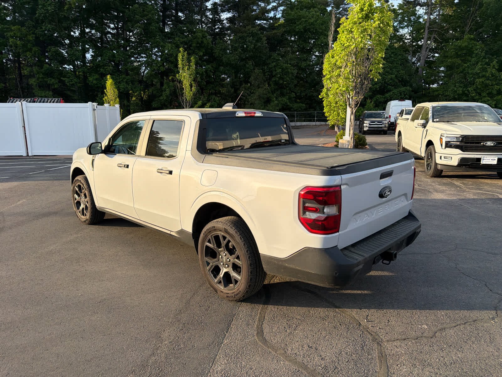 Used 2025 Space White Metallic Ford XLT image 7