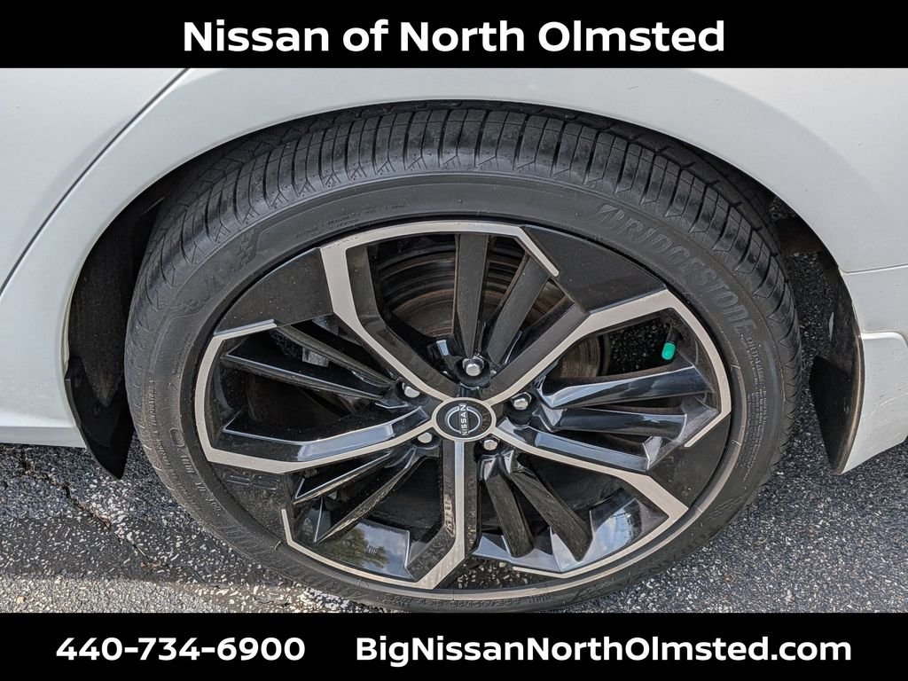 Certified Used 2023 Pearl White Nissan 2.5 SR image 29