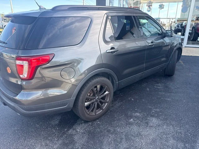 Used 2019 Gray Ford XLT image 8