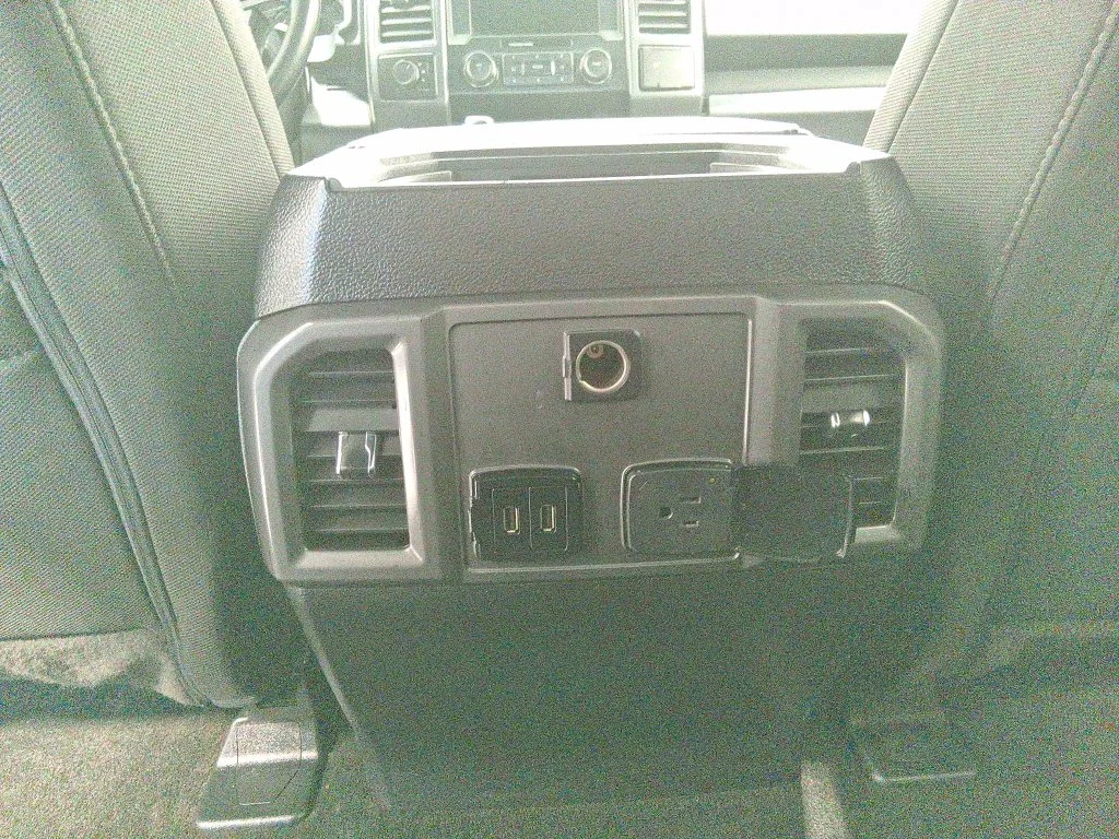 Used 2019 Blue Ford XLT image 16