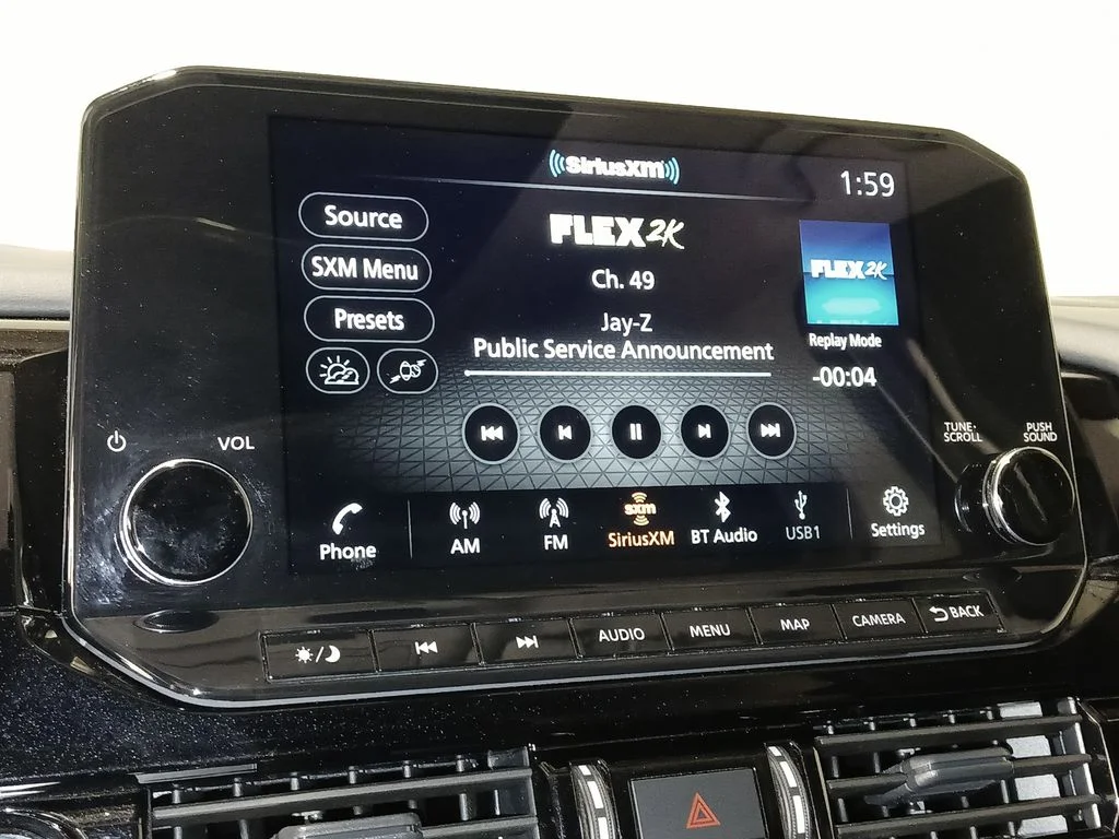 Used 2025 Gray Nissan Platinum image 25