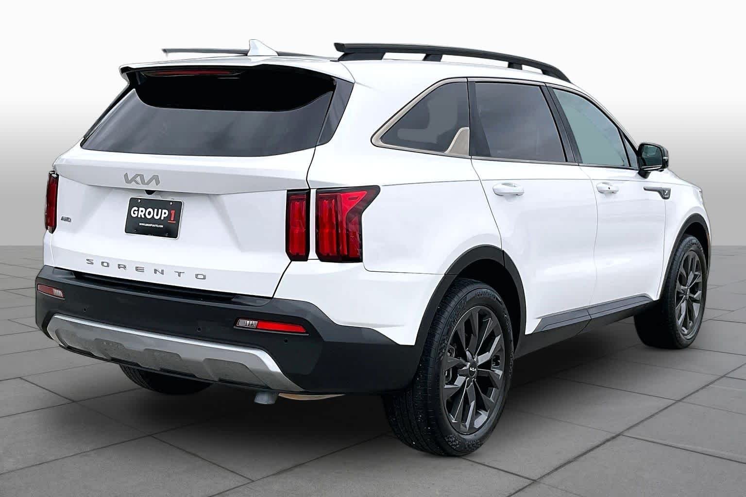 Used 2022 Glacial White Pearl Kia X-Line SX Prestige image 13