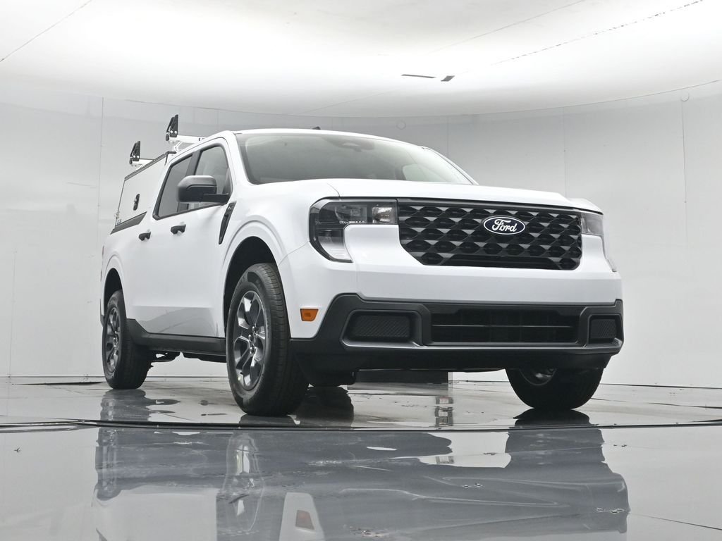 New 2026 Oxford White Ford XLT image 48