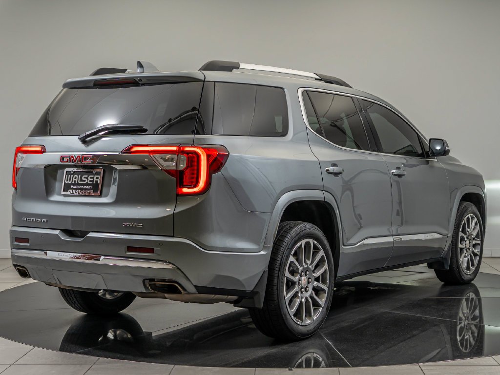 Used 2023 Sterling Metallic GMC Denali image 5