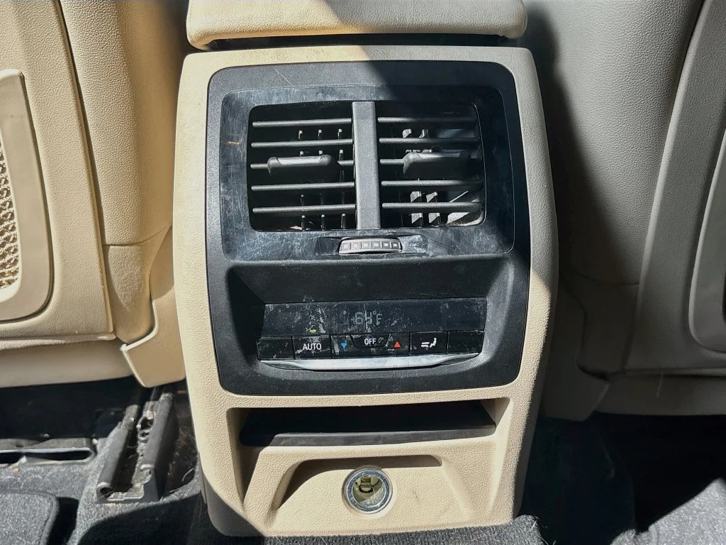 Used 2019 Green BMW sDrive30i image 18