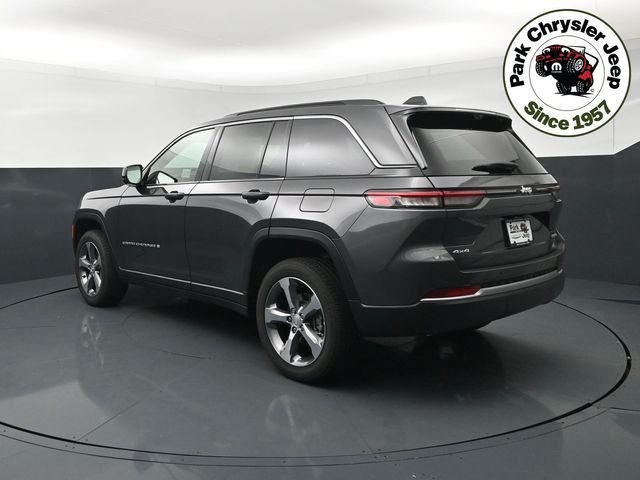 New 2026 Baltic Gray Metallic Clear-Coat Exterior Paint Jeep Limited image 4