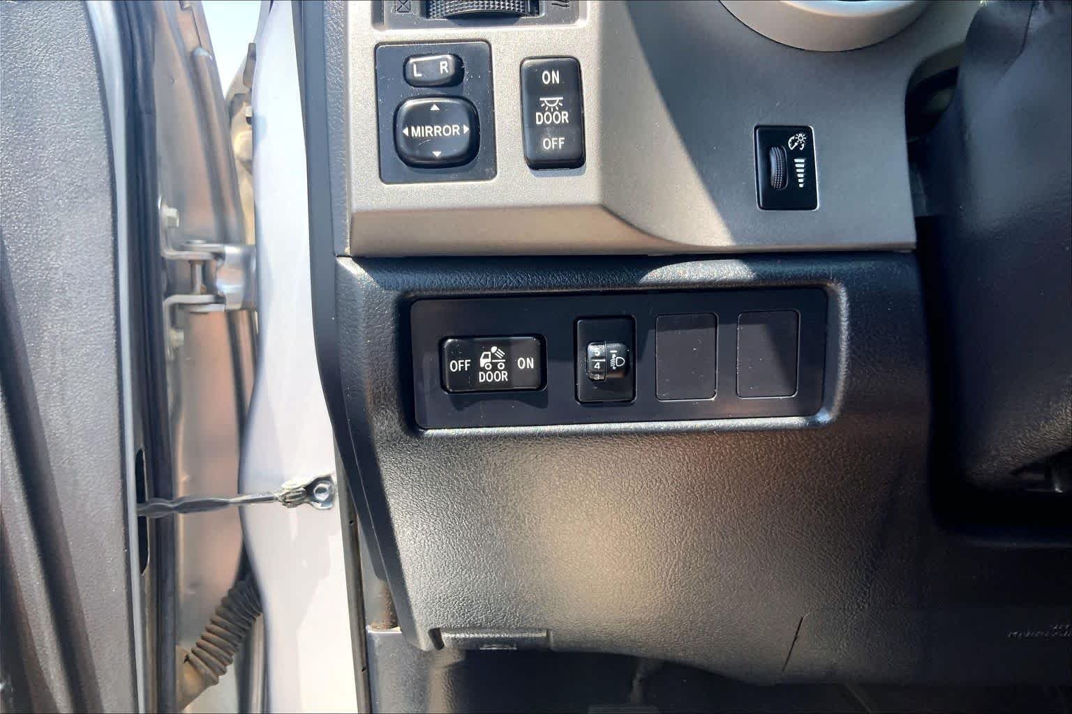 Used 2013 Silver Sky Metallic Toyota  image 36