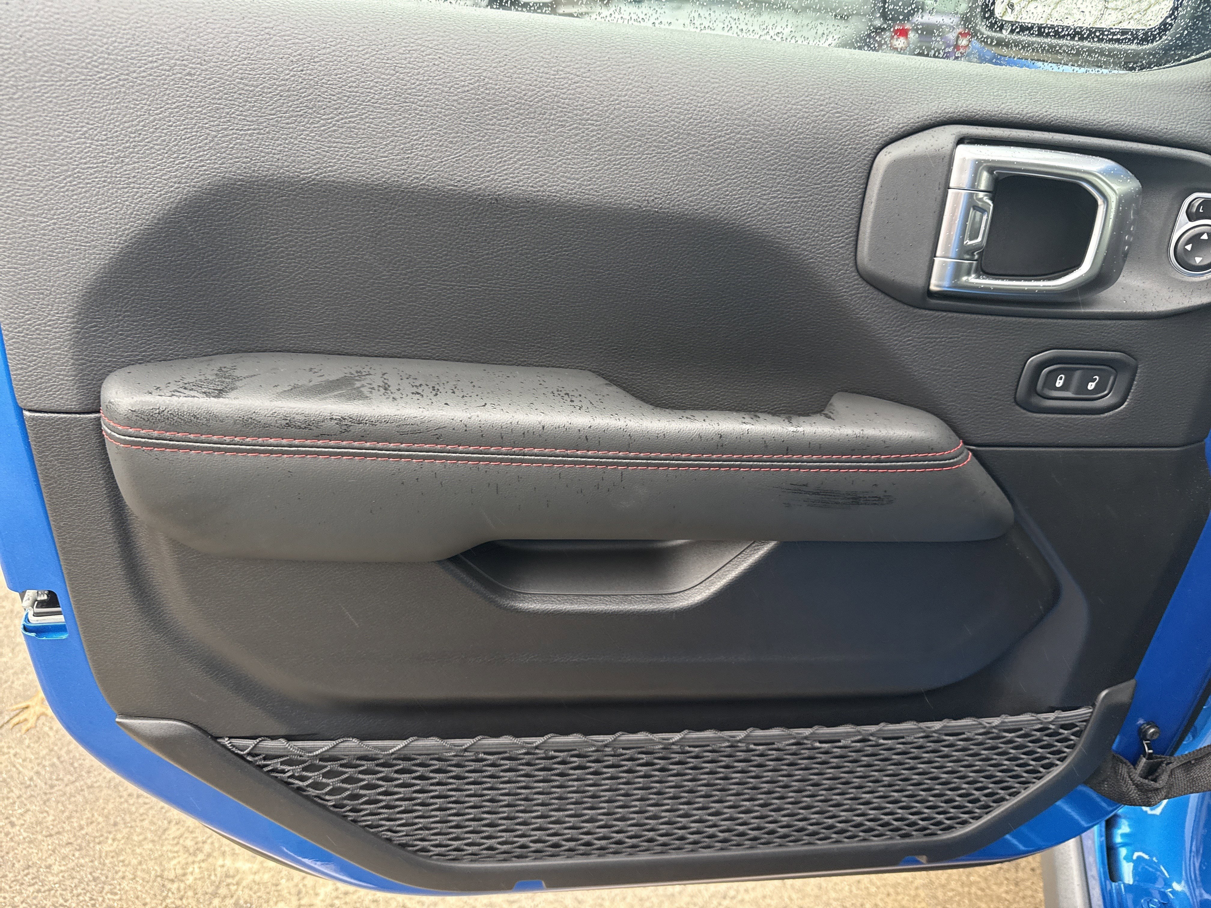 New 2026 Hydro Blue Pearlcoat Jeep  image 10
