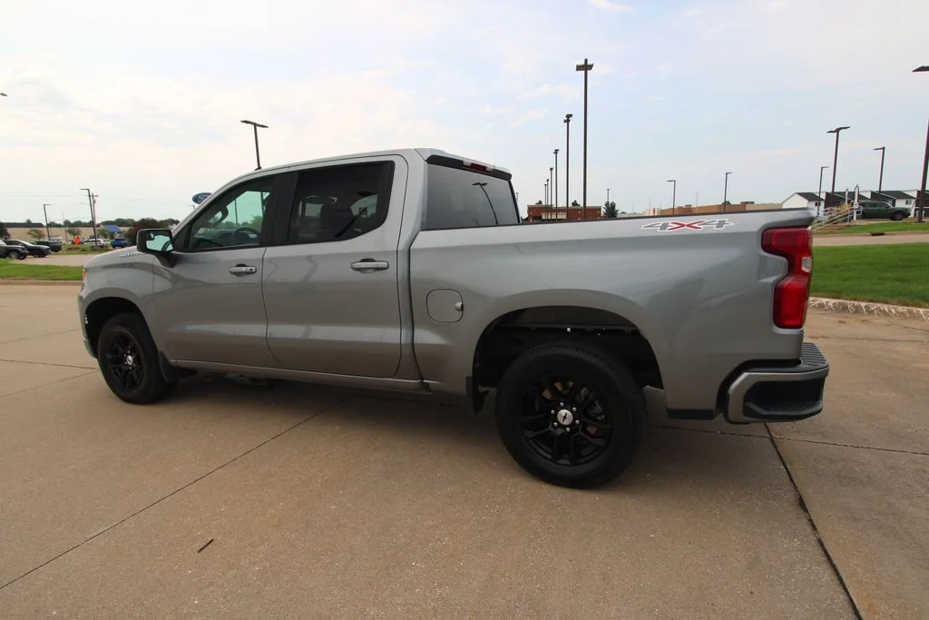 Used 2026 Gray Chevrolet RST image 18