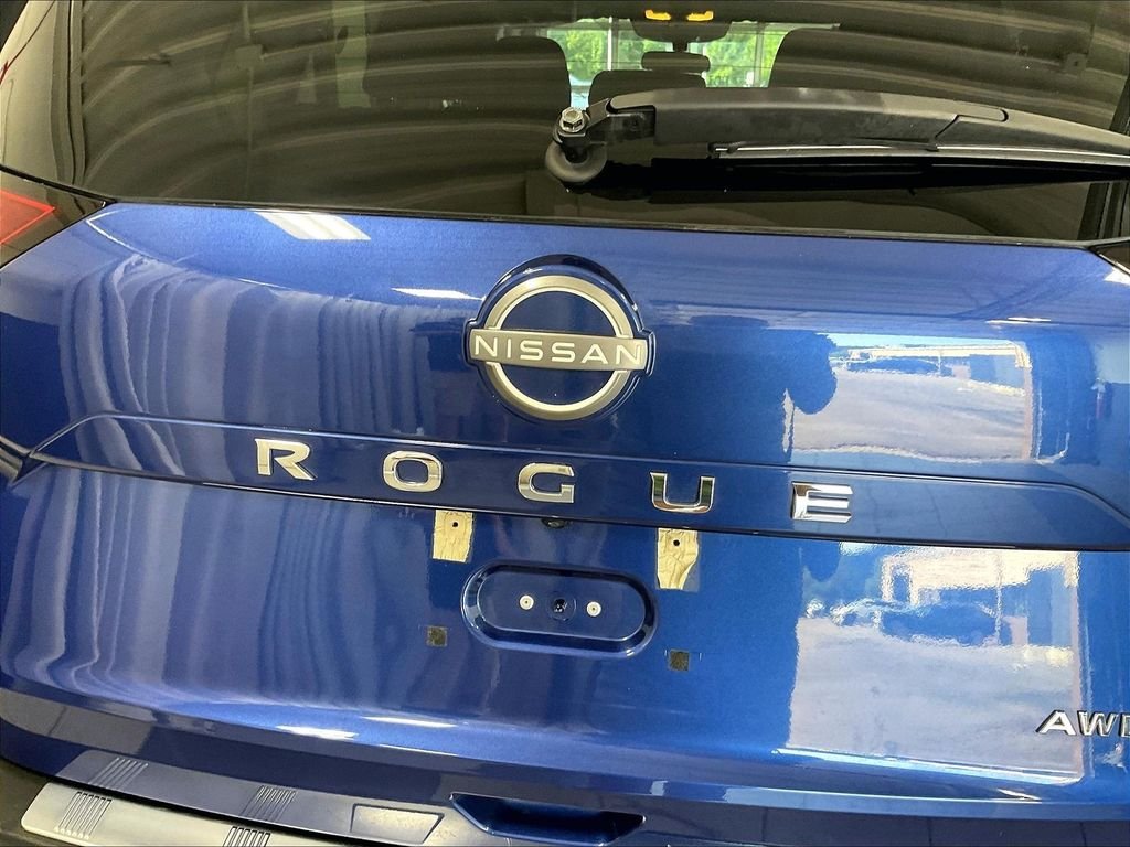 Used 2023 Blue Nissan S image 27