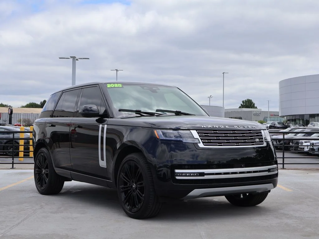 Certified Used 2025 Santorini Black Metallic Land Rover Autobiography image 3