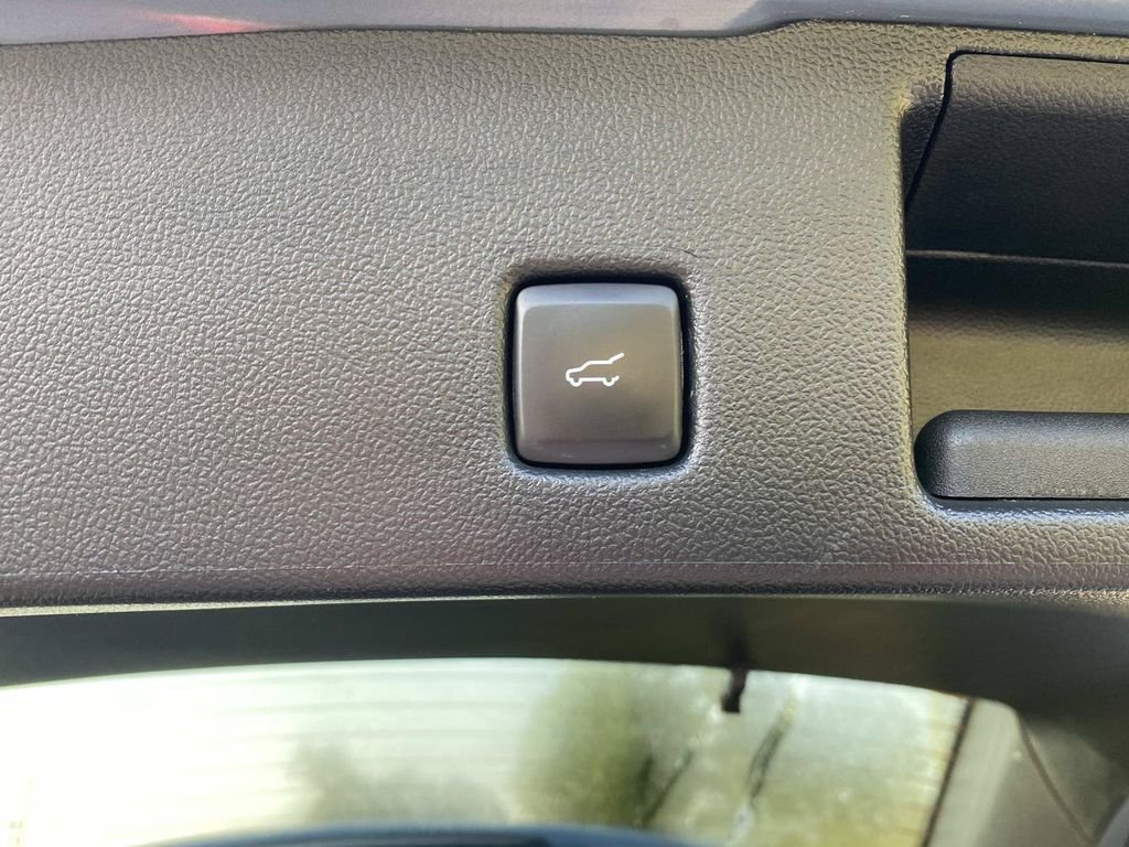 Certified Used 2024 Vapor Blue Metallic Ford Active image 9