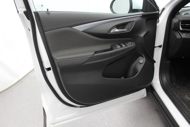 New 2026 Summit White Buick Preferred image 15