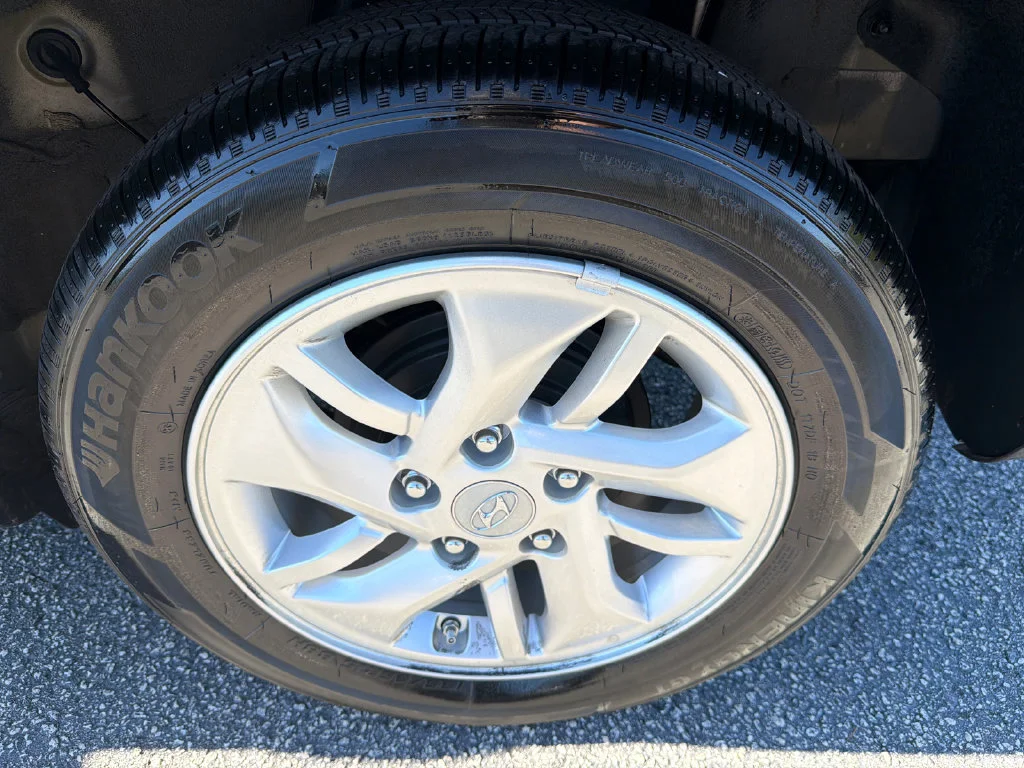 Used 2026 Gray Hyundai SE image 19