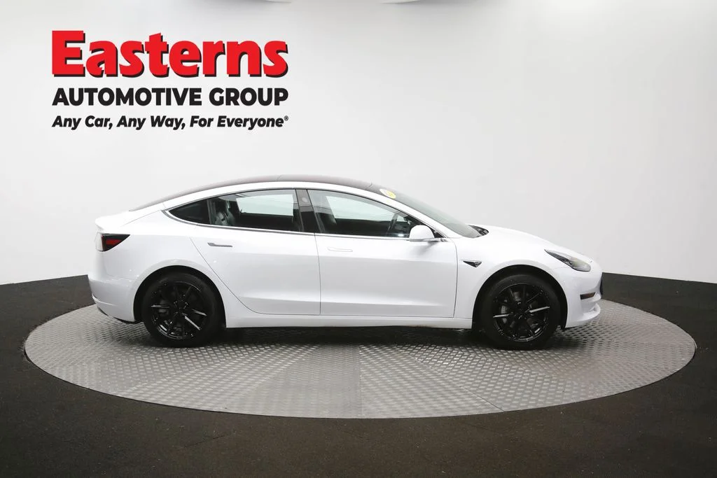 Used 2018 White Tesla Long Range image 39