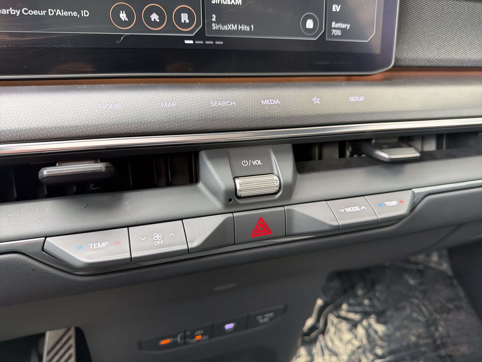 Certified Used 2024 Aurora Black Pearl Kia GT-Line image 23