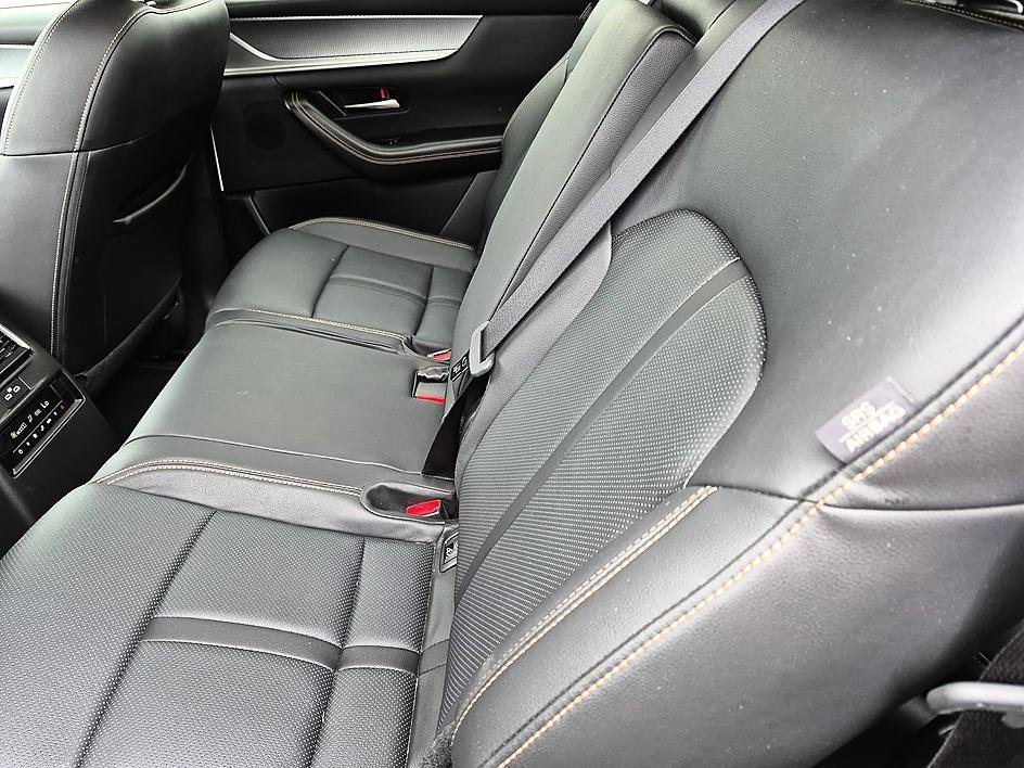 Used 2024 Rhodium White Premium Mazda 3.3 Turbo Preferred image 30