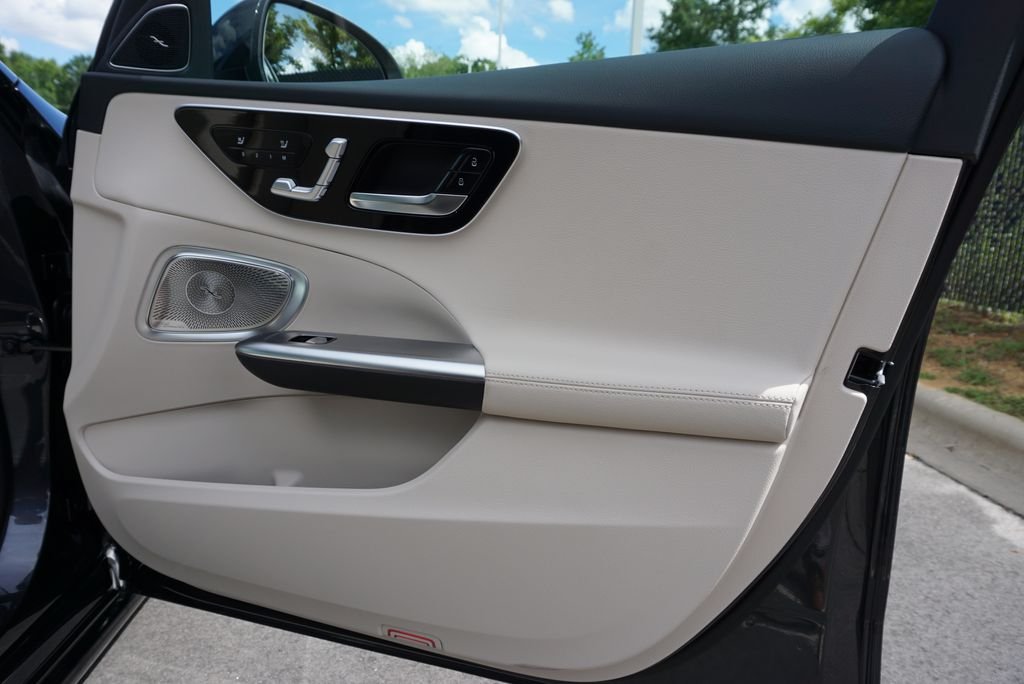 Used 2025 Graphite Gray Metallic Mercedes-Benz C 300 image 63