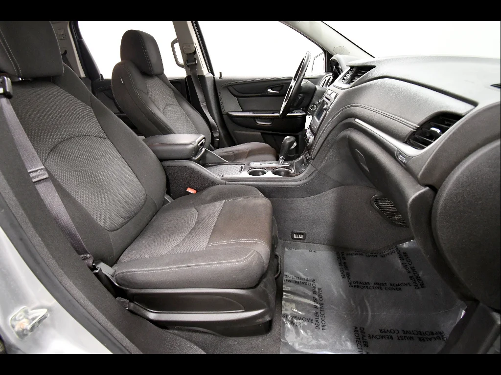2015 Chevrolet Traverse 2LT - Photo 18