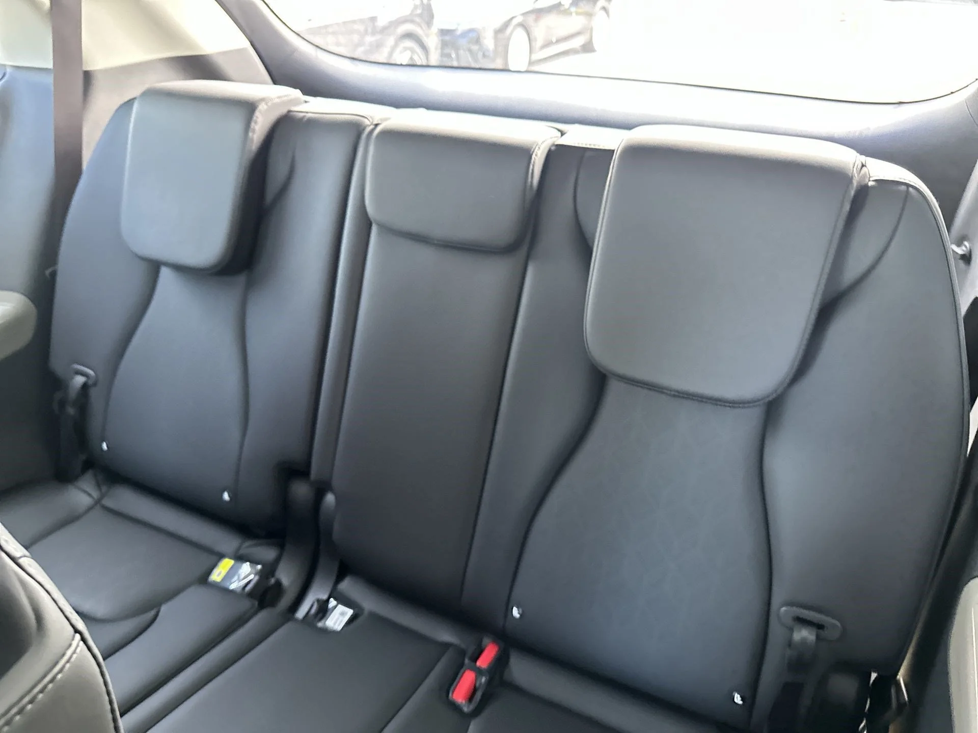 New 2026 Snow White Pearl Kia EX image 23