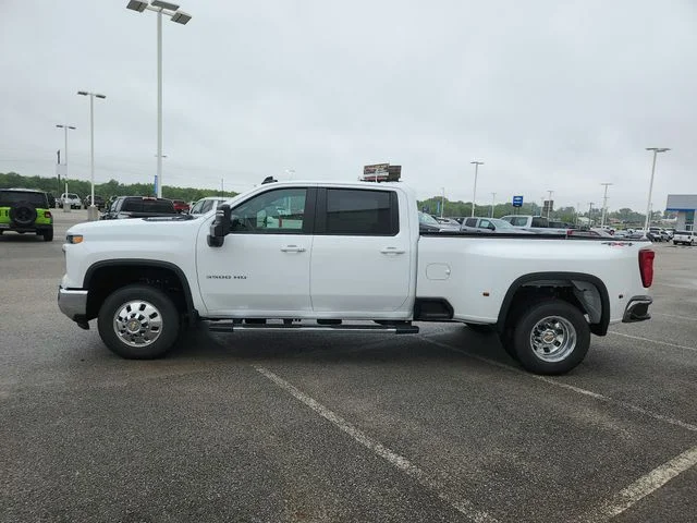 New 2026 White Chevrolet LT image 4