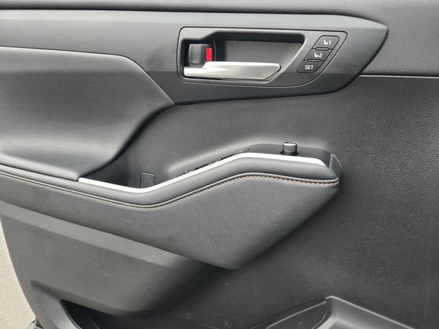 Used 2023 Black Toyota Bronze Edition image 17