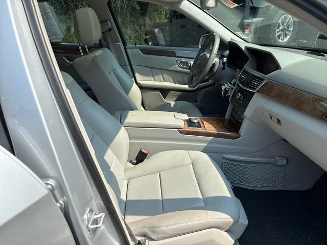 Used 2012 Quartz Blue Metallic Mercedes-Benz E 350 image 9