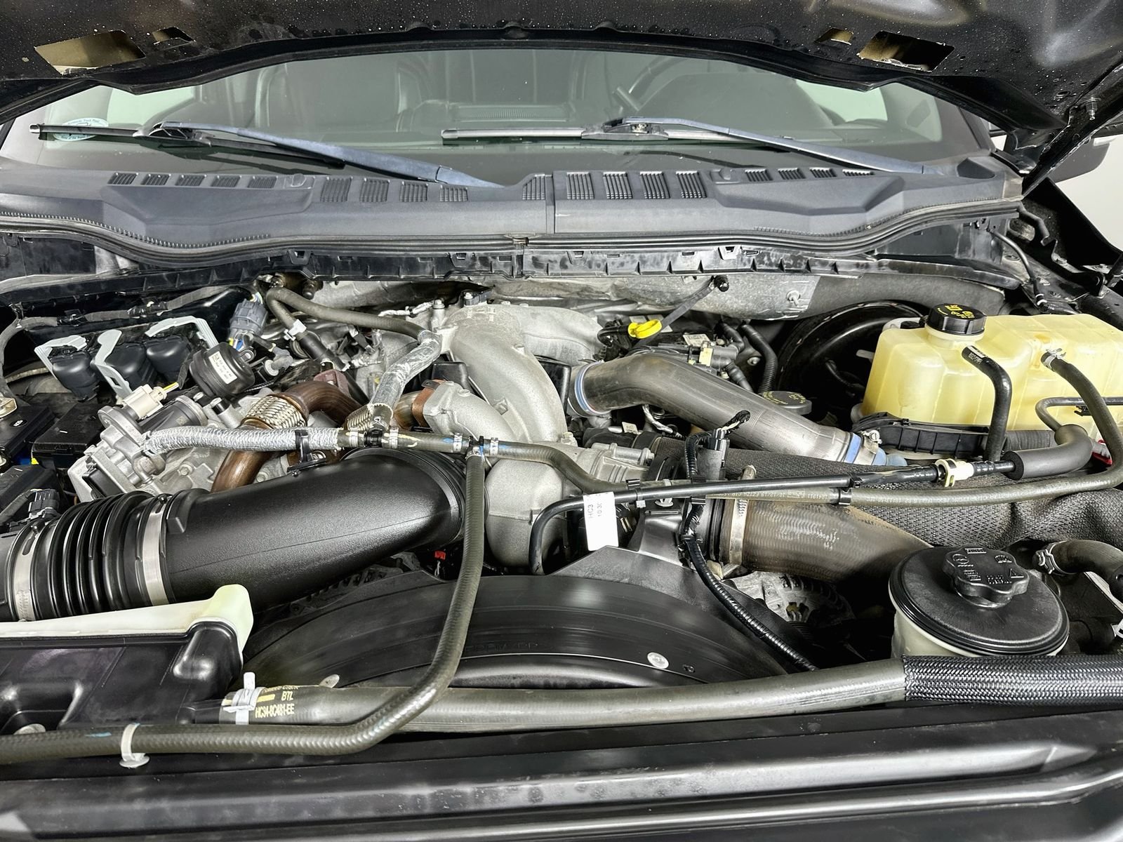Used 2020 Black Metallic Ford Lariat image 31