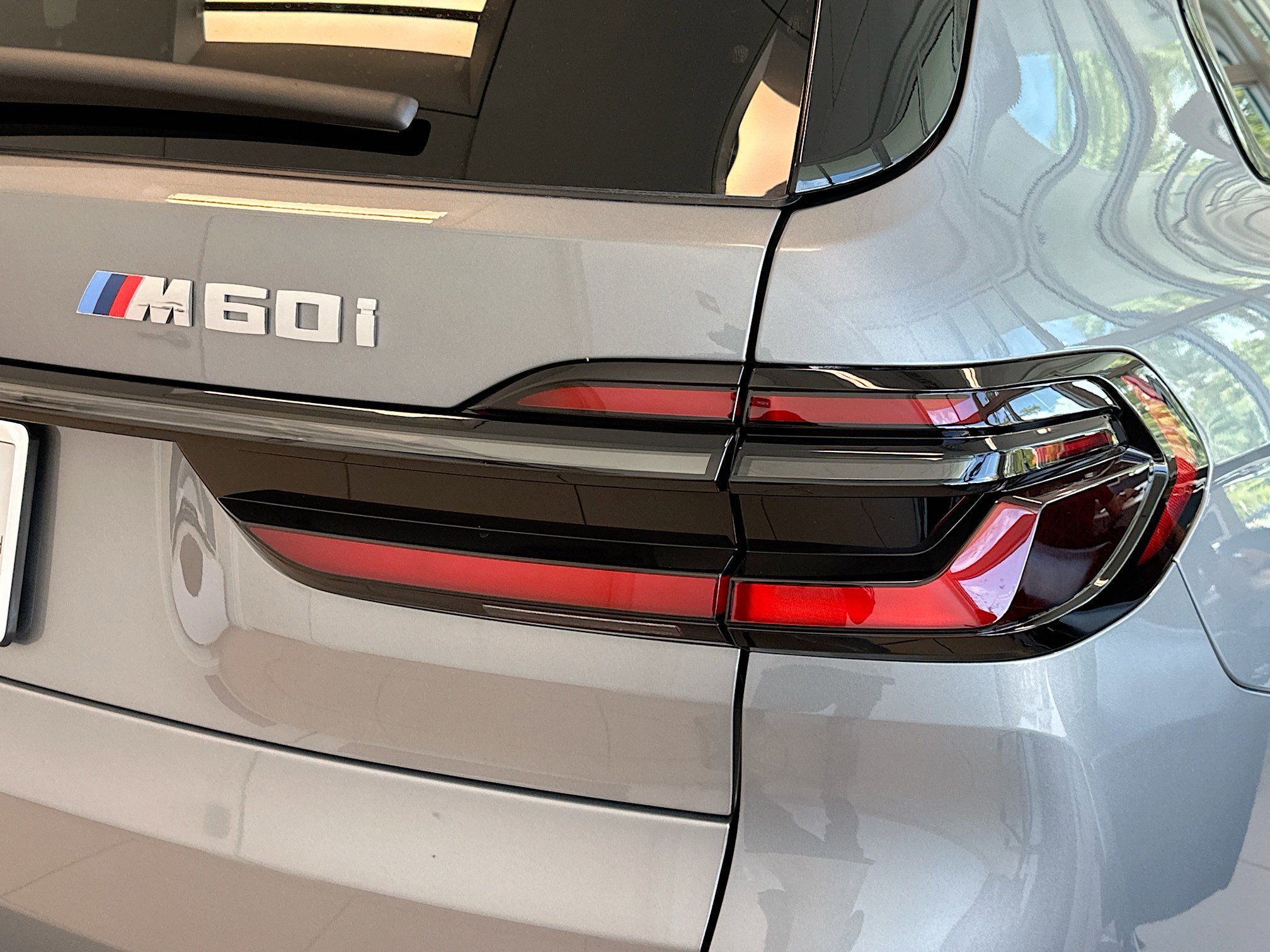 New 2026 Skyscraper Grey Metallic BMW M60i image 19