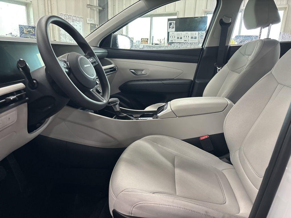 New 2026 White Hyundai SE AWD image 8