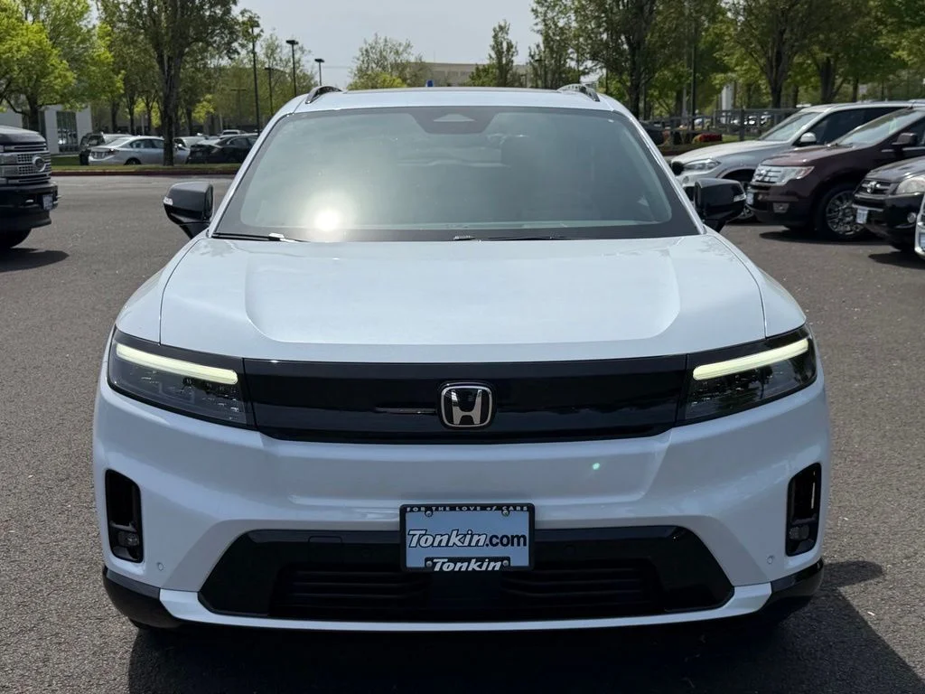 New 2026 Frostline White Pearl Honda Touring image 3