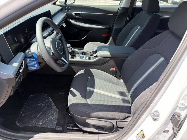 New 2026 White Hyundai SE image 41