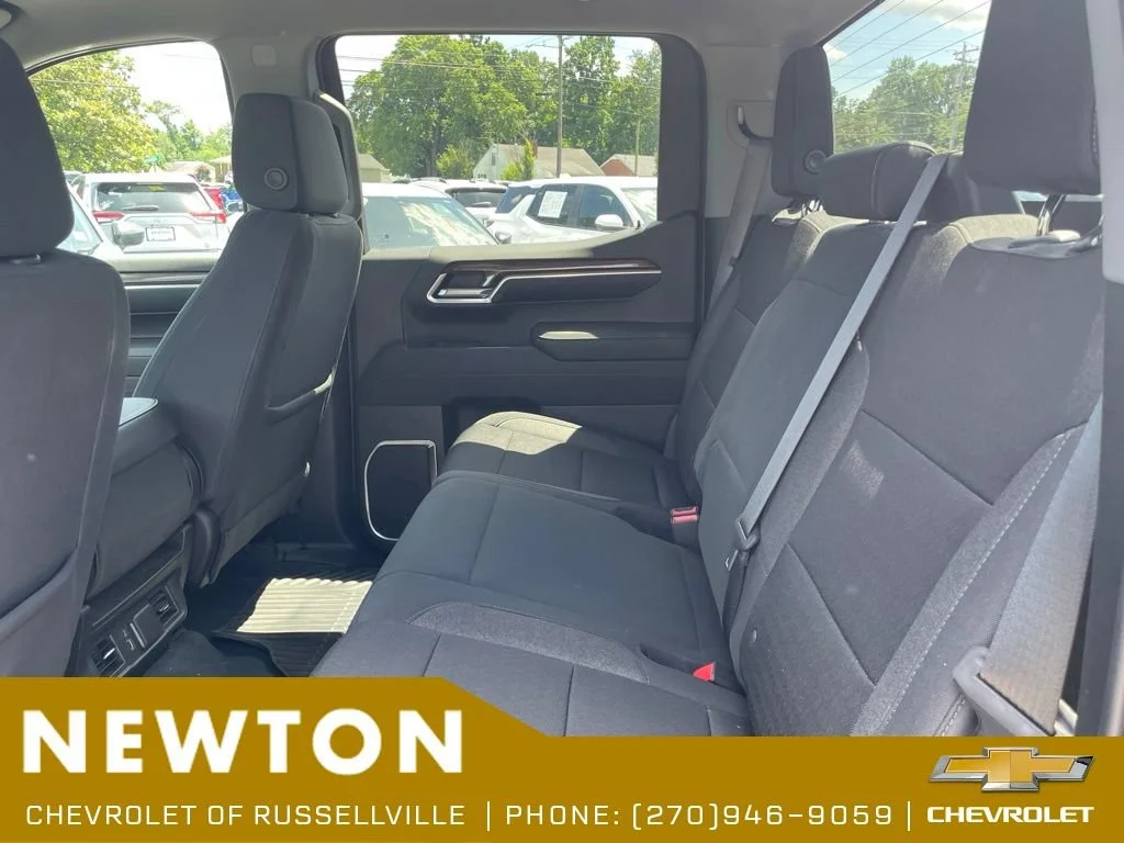 Used 2022 Black Chevrolet LT image 12