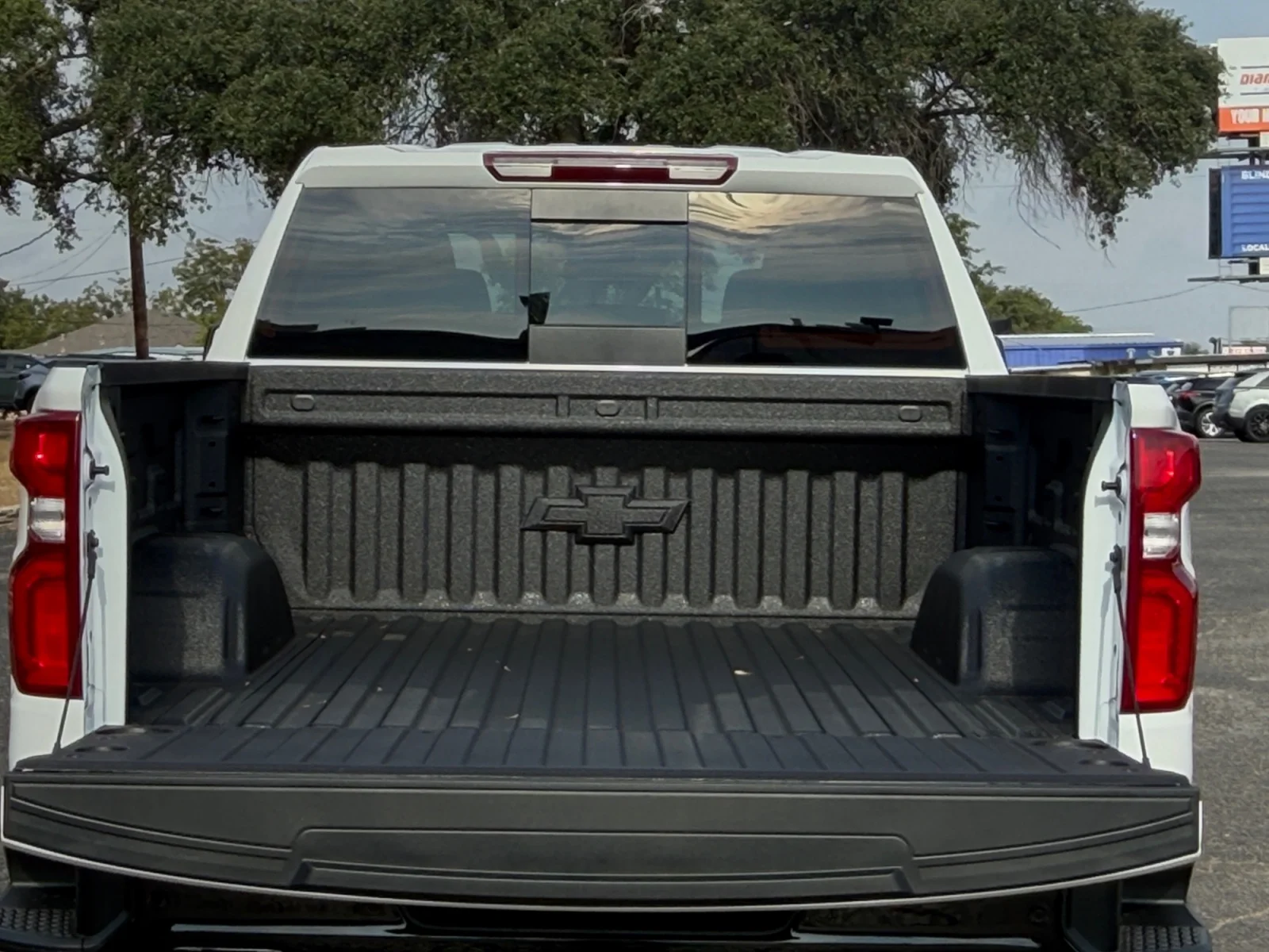New 2026 Summit White Chevrolet LT Trail Boss image 19