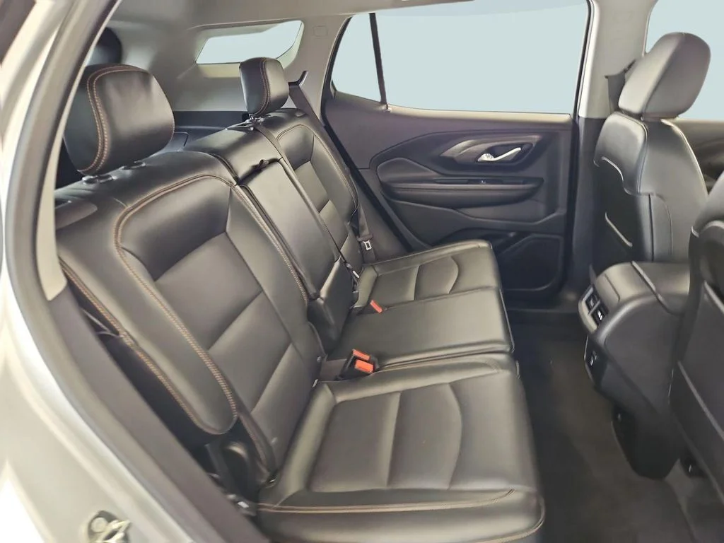 Used 2018 Quicksilver Metallic GMC SLT image 27