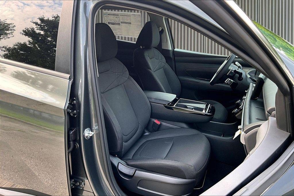 New 2026 Amazon Gray Hyundai SEL image 9