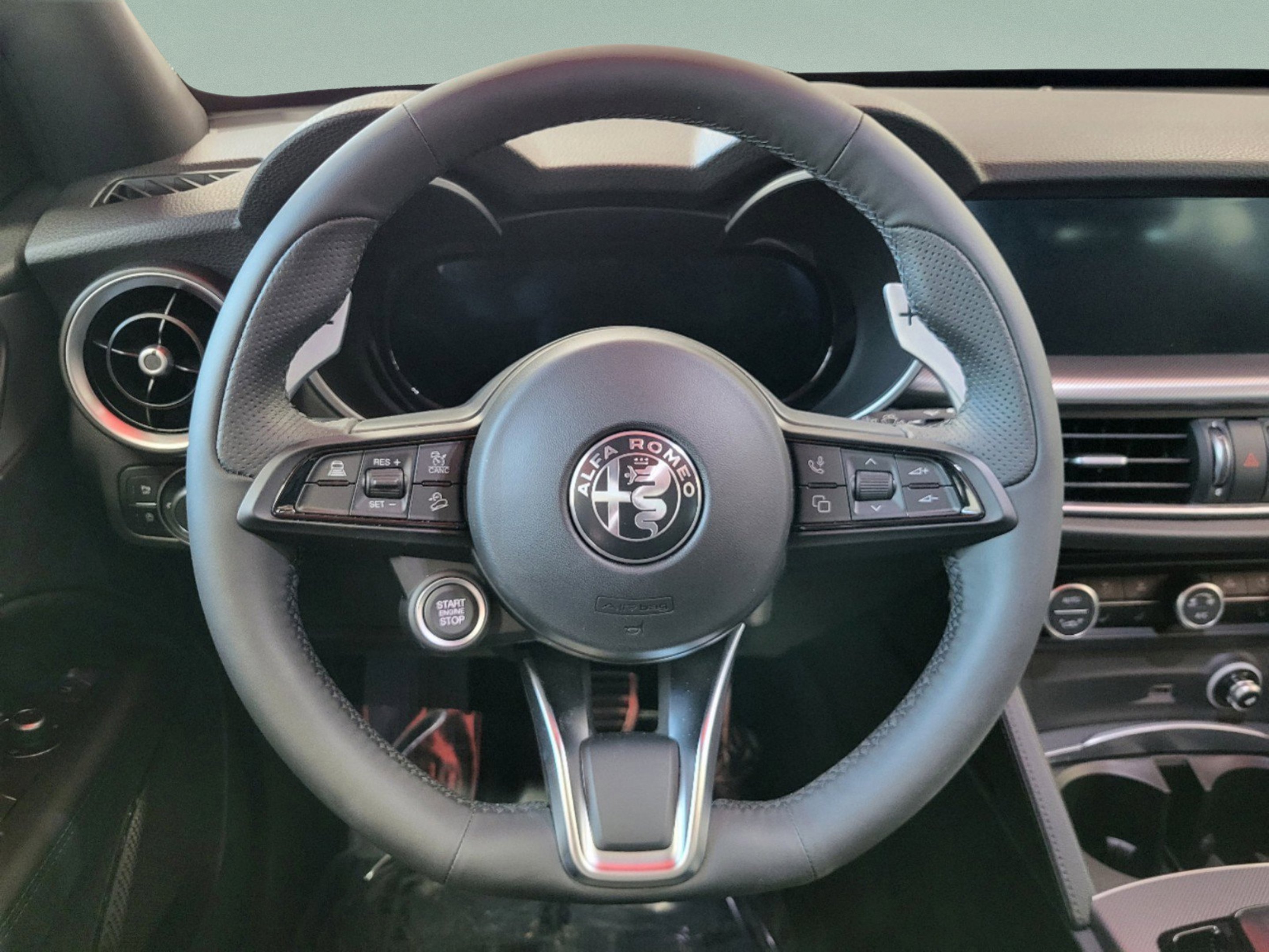 New 2025 Milano White Alfa Romeo SPRINT image 42