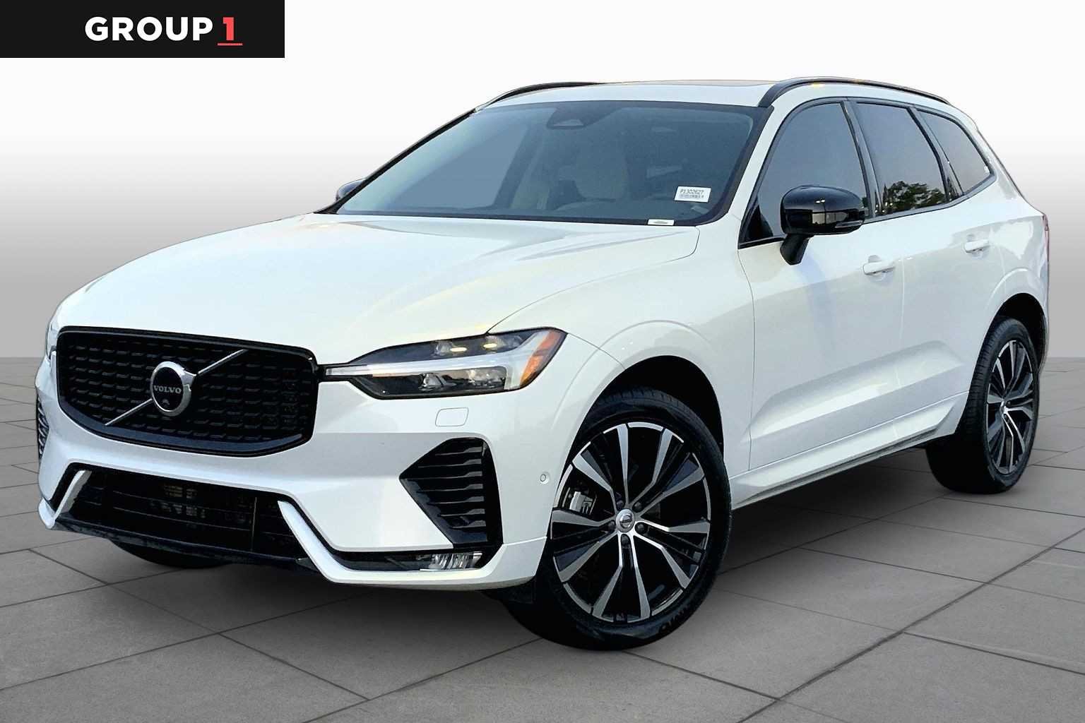 2023 Volvo XC60 B5 Plus Dark Theme FWD's photo