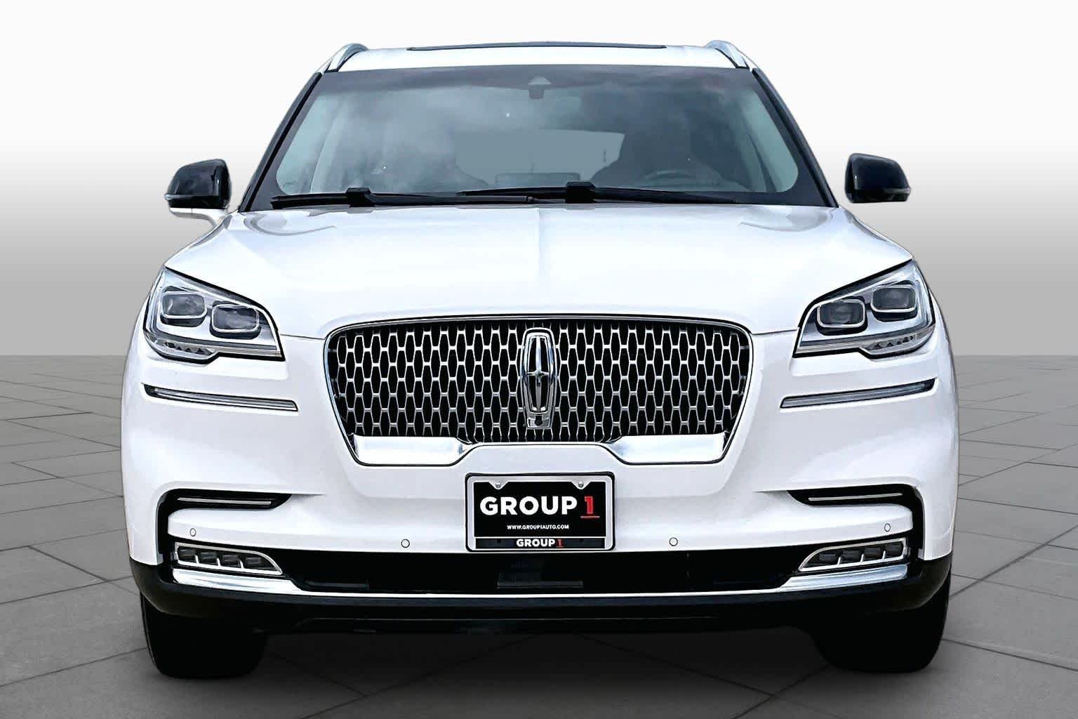 Used 2020 Pristine White Metallic Tri-Coat Lincoln Reserve image 4