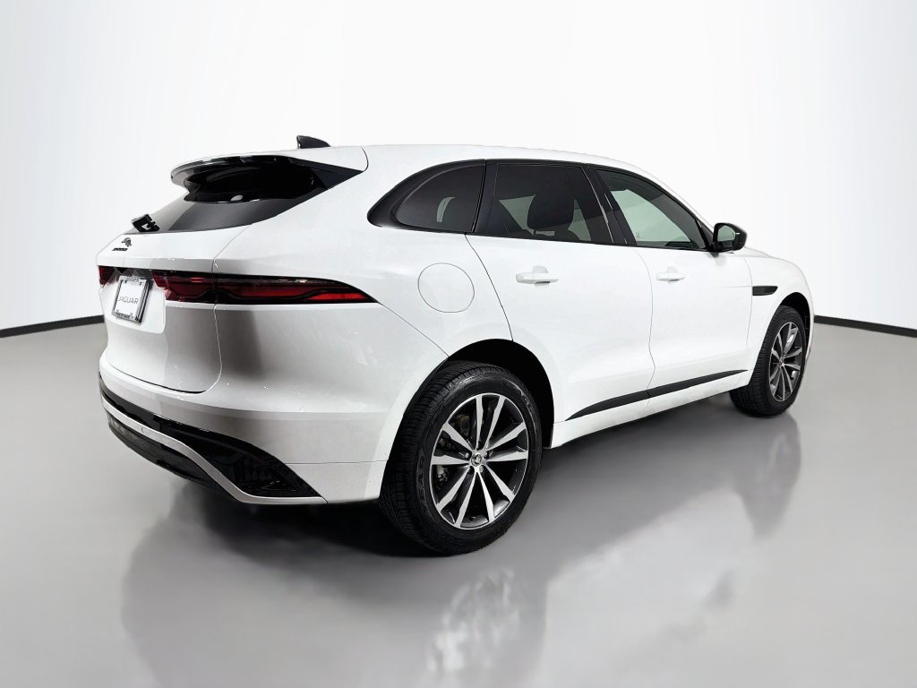 Used 2025 White Jaguar P250 R-Dynamic S image 5