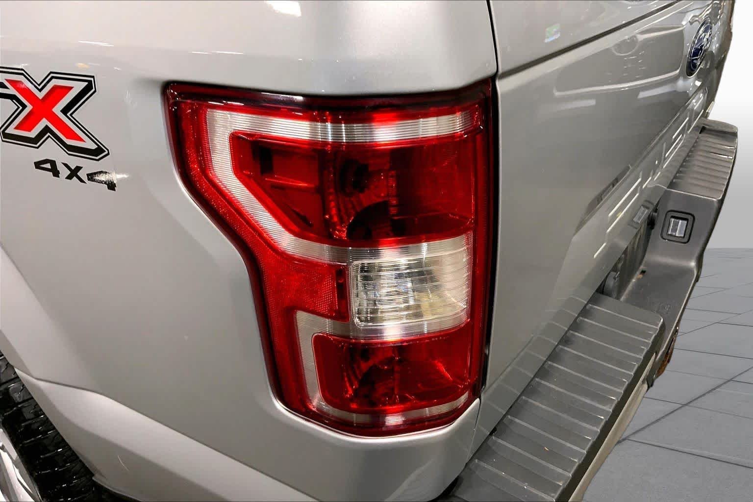 Used 2018 Ingot Silver Ford XL image 29