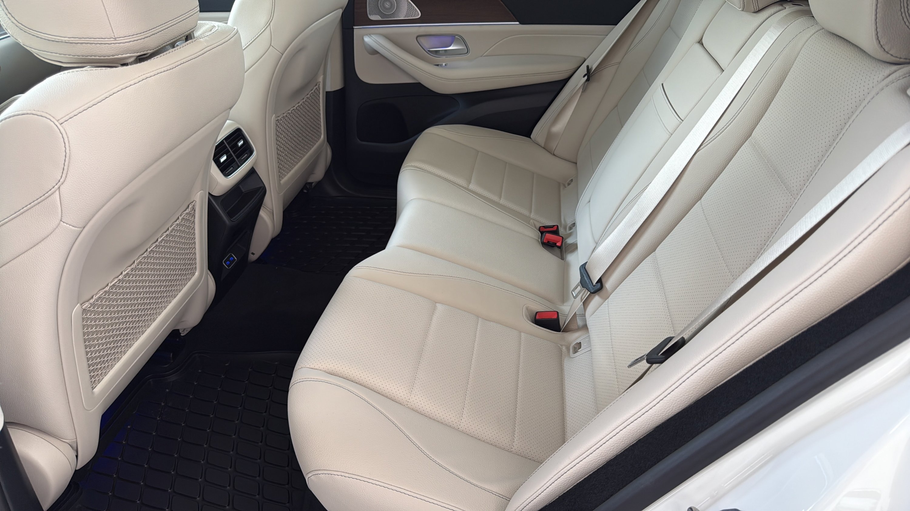 New 2026 Polar White Mercedes-Benz GLE 450 image 23