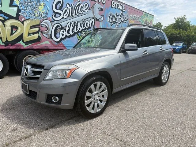Used 2012 Gray Mercedes-Benz GLK 350 image 3