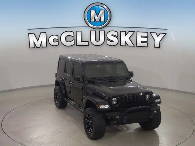 Used 2018 Black Jeep Unlimited Sahara image 8