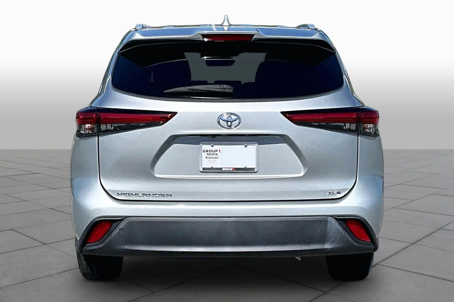 Used 2023 Celestial Silver Metallic Toyota XLE image 5
