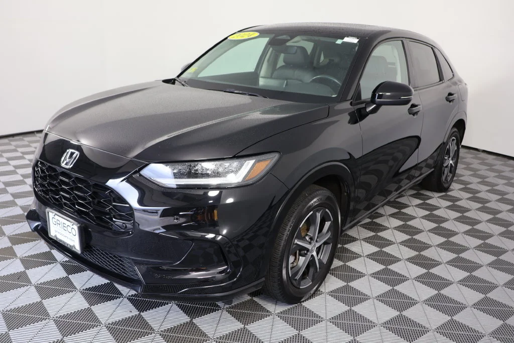 Used 2024 Crystal Black Pearl Honda EX-L image 4