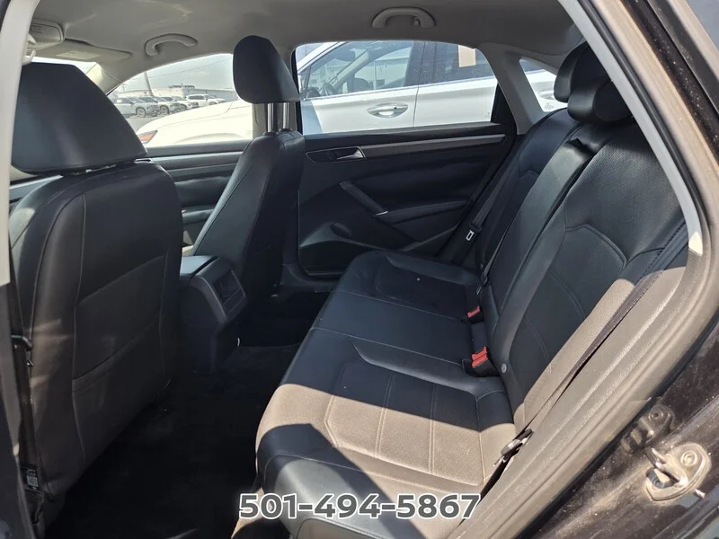 Used 2017 Deep Black Volkswagen 1.8T R-LINE image 10