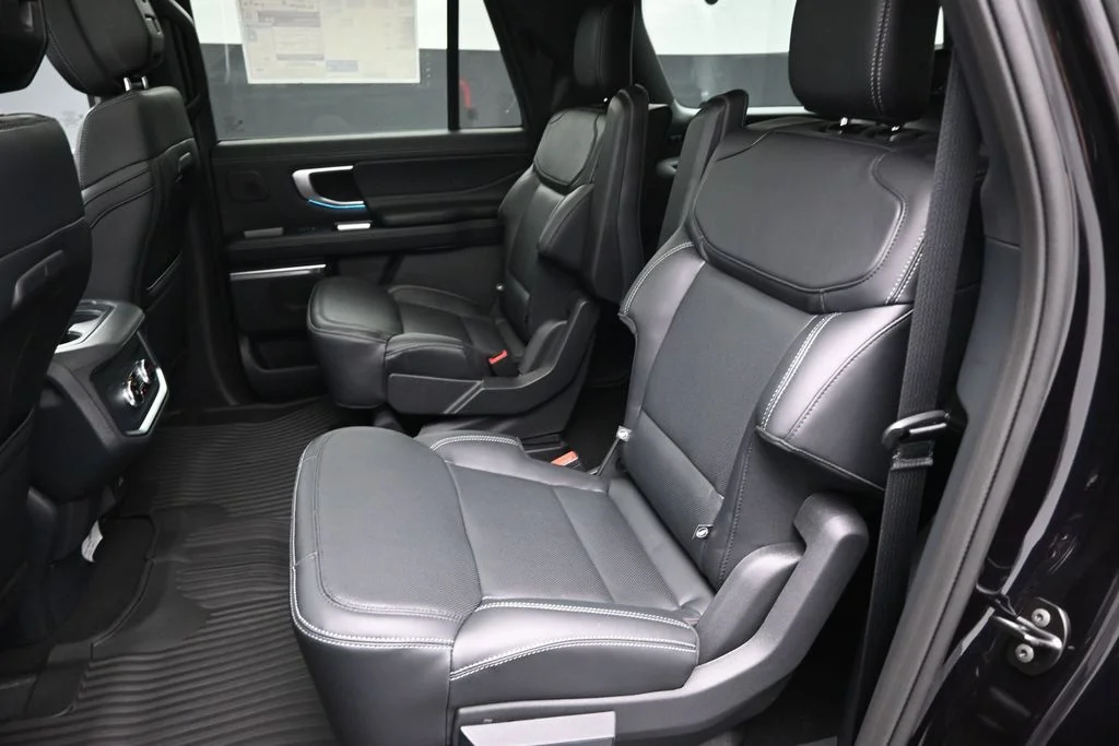 New 2027 Agate Black Metallic Ford Platinum image 20