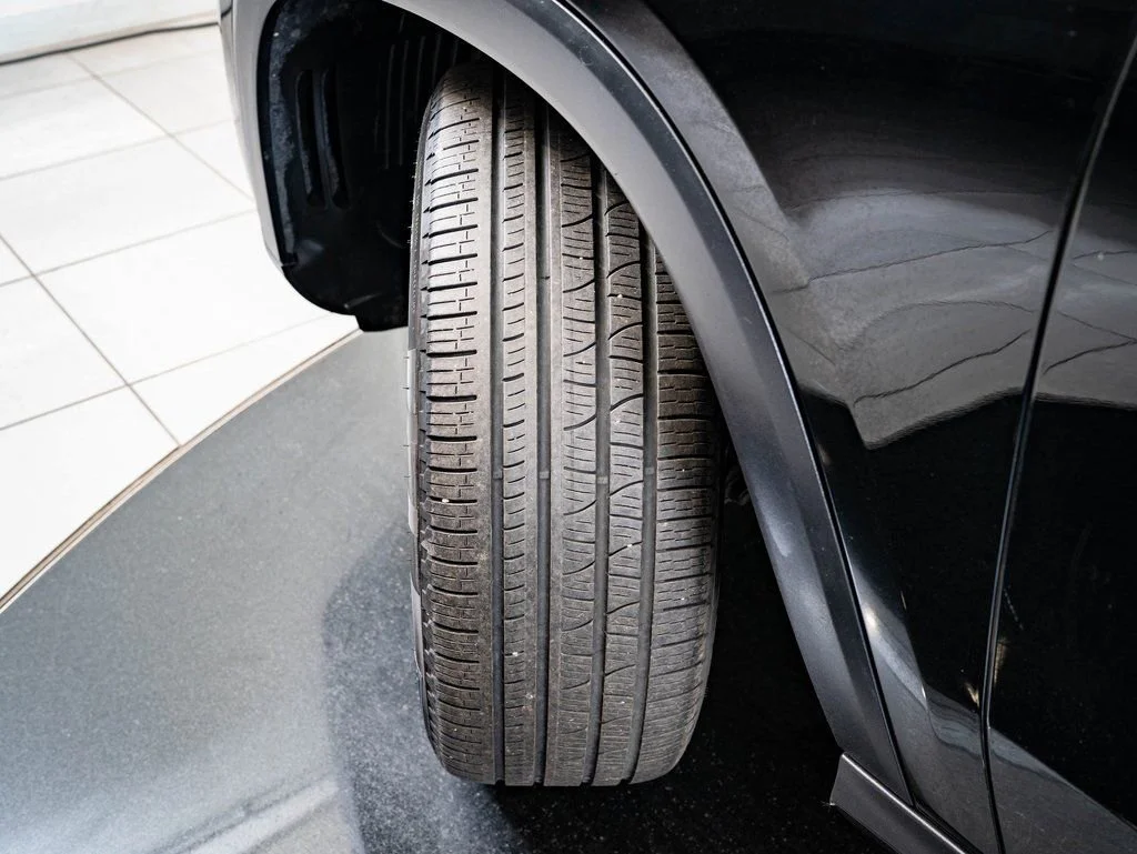 Used 2020 Black Mercedes-Benz GLE 350 image 35
