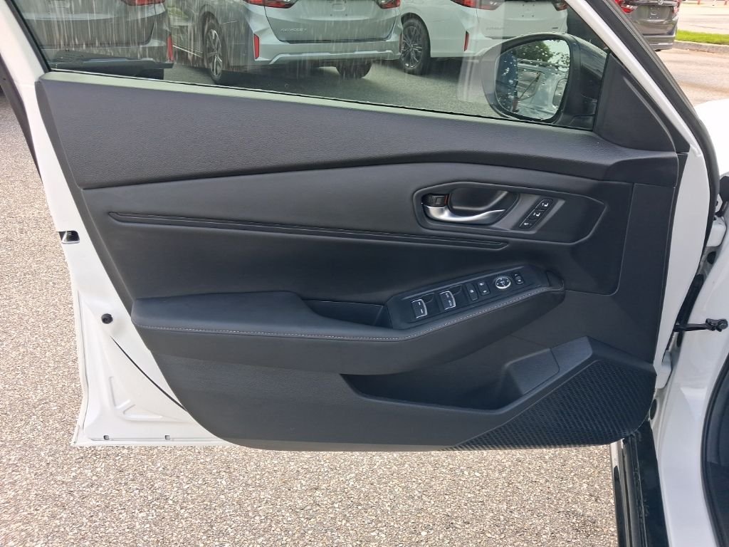 Used 2025  Honda Sport-L image 21